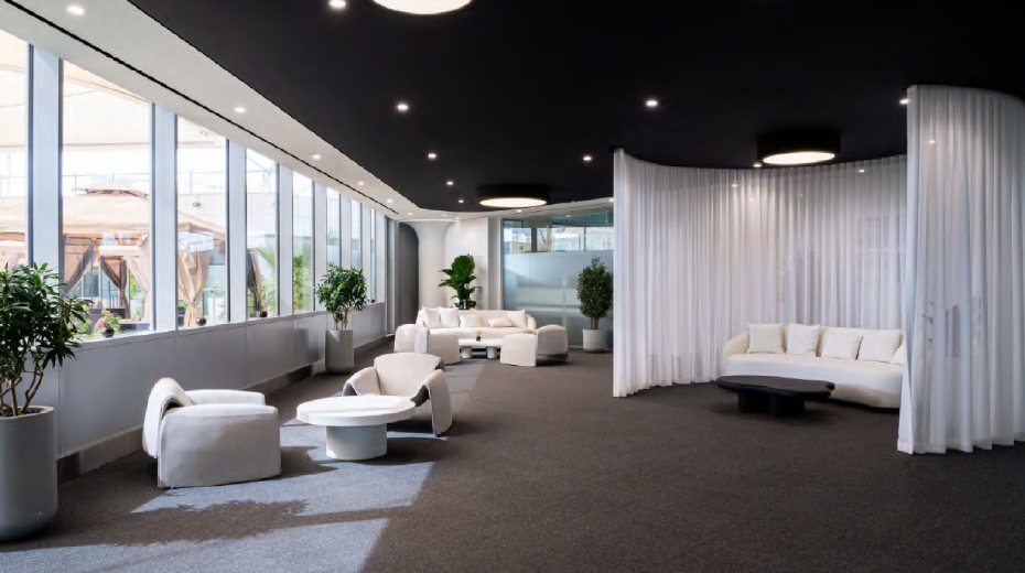 Luxurious spacious designs with best fit out materials